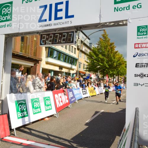 20.09.2026 - PSD Bank Halbmarathon LAZAROV Photography http://msf.ph/oto/10557742 20.09.2026 12:27:26 Ziel 1186, 1667, 2279, 2839, 3294, 4193 meine-sportfotos.de