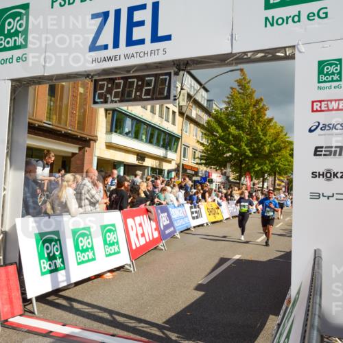 20.09.2026 - PSD Bank Halbmarathon LAZAROV Photography http://msf.ph/oto/10557743 20.09.2026 12:27:27 Ziel 1186, 1667, 2279, 2444, 3294, 4193 meine-sportfotos.de