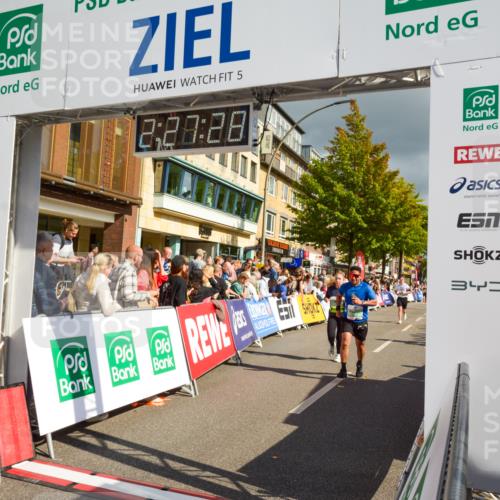 20.09.2026 - PSD Bank Halbmarathon LAZAROV Photography http://msf.ph/oto/10557746 20.09.2026 12:27:28 Ziel 1186, 1667, 2279, 2444, 3294, 4193 meine-sportfotos.de