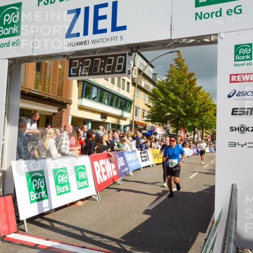 20.09.2026 - PSD Bank Halbmarathon LAZAROV Photography http://msf.ph/oto/10557747 20.09.2026 12:27:28 Ziel 1186, 1667, 2279, 2444, 3294, 4193 meine-sportfotos.de