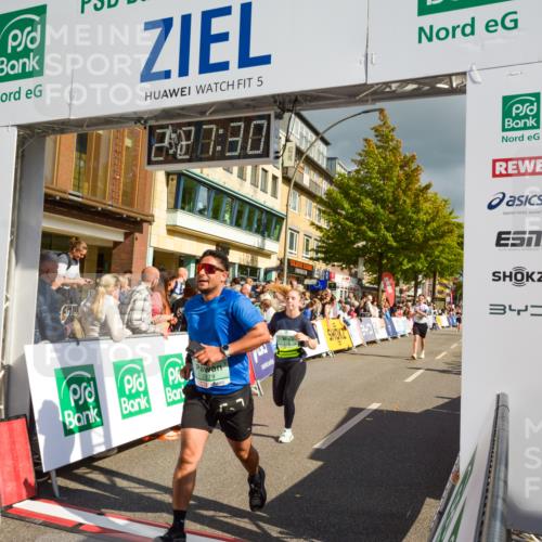 20.09.2026 - PSD Bank Halbmarathon LAZAROV Photography http://msf.ph/oto/10557749 20.09.2026 12:27:29 Ziel 1186, 1667, 2279, 2444, 3294, 4193, 4792 meine-sportfotos.de