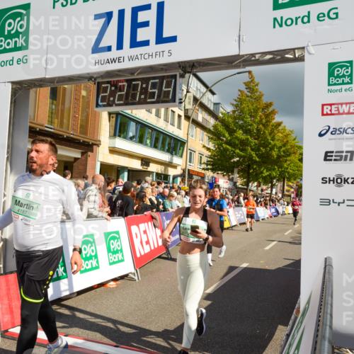 20.09.2026 - PSD Bank Halbmarathon LAZAROV Photography http://msf.ph/oto/10557823 20.09.2026 12:27:53 Ziel 1517, 2427, 3564, 3594, 3947, 4187, 4242, 4244 meine-sportfotos.de
