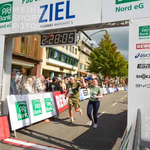 20.09.2026 - PSD Bank Halbmarathon LAZAROV Photography http://msf.ph/oto/10557857 20.09.2026 12:28:05 Ziel 1367, 2427, 3594, 3947, 4586, 4587 meine-sportfotos.de
