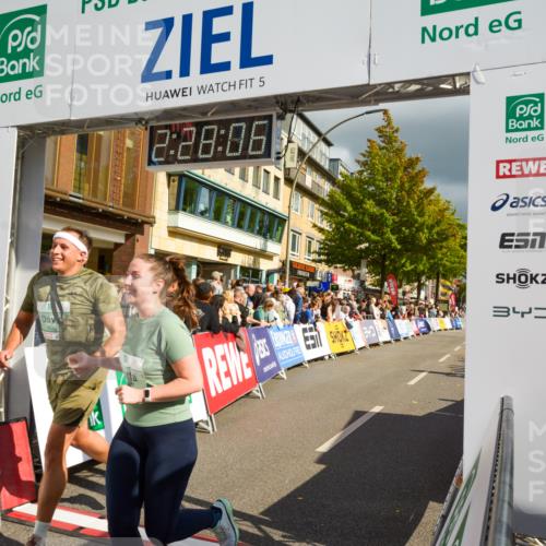 20.09.2026 - PSD Bank Halbmarathon LAZAROV Photography http://msf.ph/oto/10557860 20.09.2026 12:28:06 Ziel 1367, 2427, 3594, 3947, 4455, 4586, 4587 meine-sportfotos.de