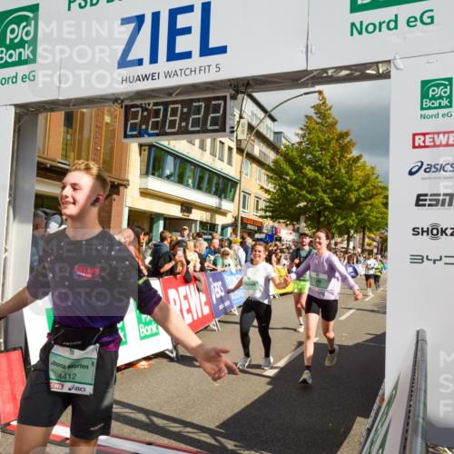 20.09.2026 - PSD Bank Halbmarathon LAZAROV Photography http://msf.ph/oto/10557912 20.09.2026 12:28:21 Ziel 1214, 1367, 1421, 2172, 2717, 3343, 3958, 3959, 4412, 4455, 4540, 4557 meine-sportfotos.de