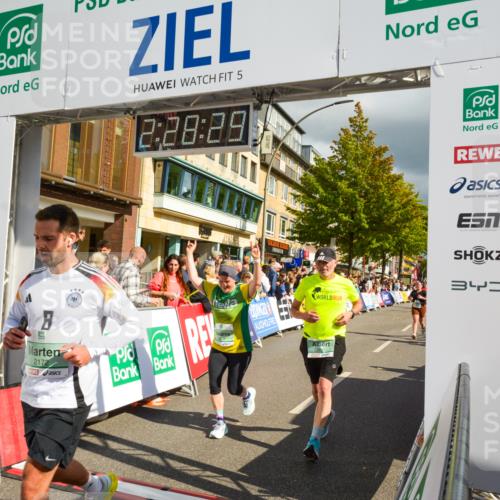 20.09.2026 - PSD Bank Halbmarathon LAZAROV Photography http://msf.ph/oto/10557933 20.09.2026 12:28:28 Ziel 1117, 1421, 2172, 2277, 2717, 3343, 3907, 3958, 3959, 4557 meine-sportfotos.de