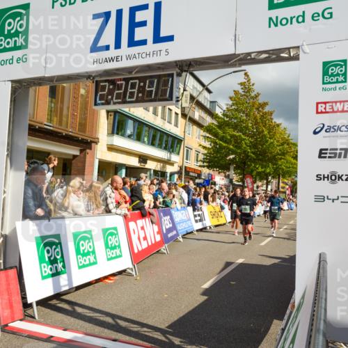 20.09.2026 - PSD Bank Halbmarathon LAZAROV Photography http://msf.ph/oto/10557975 20.09.2026 12:28:40 Ziel 1117, 1307, 1434, 1938, 1974, 2126, 2277, 2731, 2849, 2961, 3907 meine-sportfotos.de