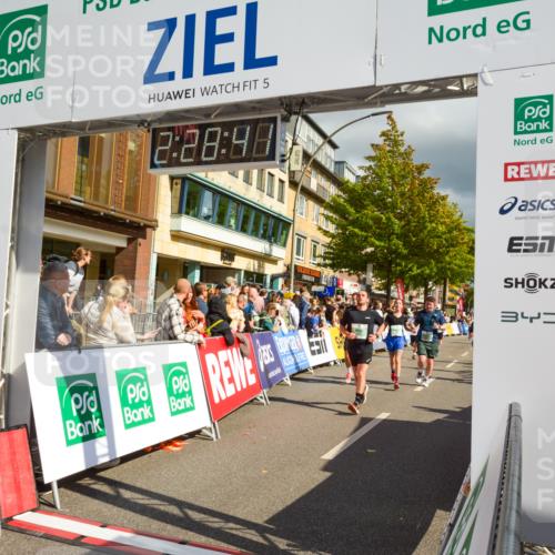 20.09.2026 - PSD Bank Halbmarathon LAZAROV Photography http://msf.ph/oto/10557979 20.09.2026 12:28:41 Ziel 1117, 1307, 1434, 1938, 1974, 2126, 2277, 2731, 2849, 2961, 3907 meine-sportfotos.de
