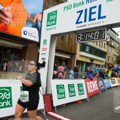 20.09.2026 - PSD Bank Halbmarathon LAZAROV Photography http://msf.ph/oto/10561056 20.09.2026 13:14:01 Ziel 3652, 3652 meine-sportfotos.de