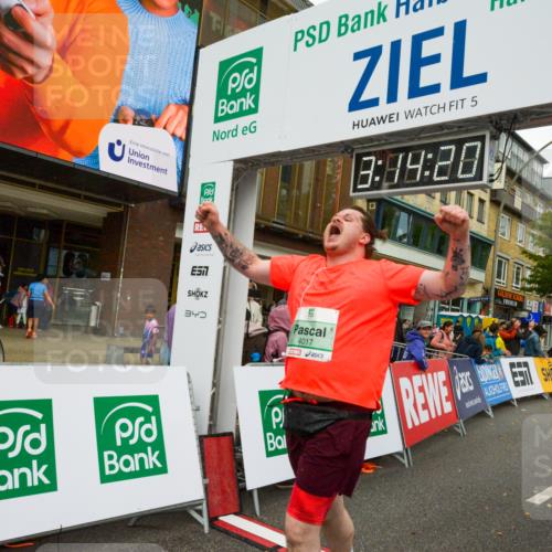 20.09.2026 - PSD Bank Halbmarathon LAZAROV Photography http://msf.ph/oto/10561060 20.09.2026 13:14:19 Ziel 4017, 4017 meine-sportfotos.de