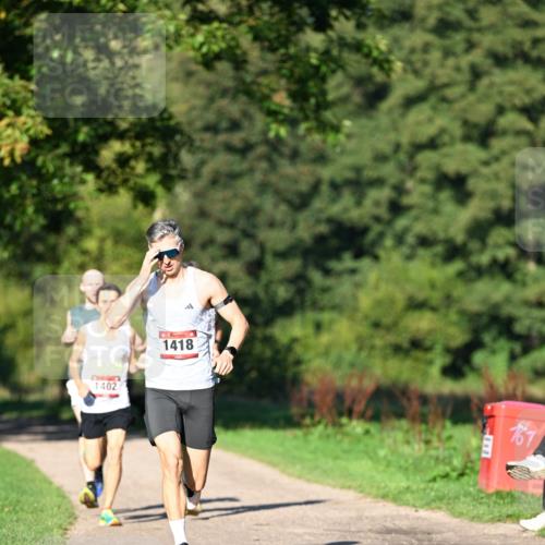27.09.2026 - 35. Volkslauf durch das schöne Alstertal Dr. Thomas Lammeyer http://msf.ph/oto/10561071 27.09.2026 10:03:28 Laufen 1402, 1418, 167 meine-sportfotos.de