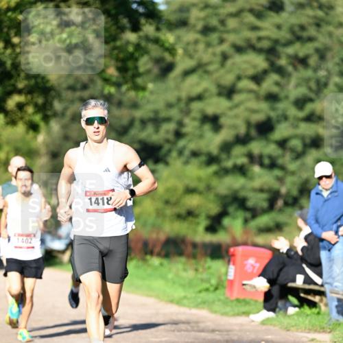 27.09.2026 - 35. Volkslauf durch das schöne Alstertal Dr. Thomas Lammeyer http://msf.ph/oto/10561081 27.09.2026 10:03:30 Laufen 1402, 1418 meine-sportfotos.de