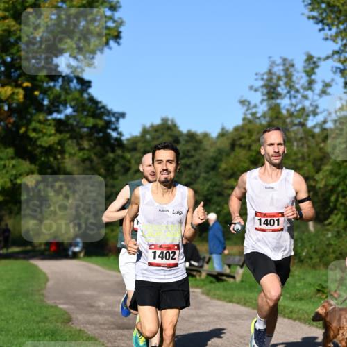 27.09.2026 - 35. Volkslauf durch das schöne Alstertal Dr. Thomas Lammeyer http://msf.ph/oto/10561103 27.09.2026 10:03:34 Laufen 1401, 1402 meine-sportfotos.de