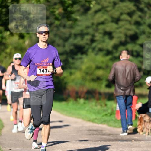 27.09.2026 - 35. Volkslauf durch das schöne Alstertal Dr. Thomas Lammeyer http://msf.ph/oto/10561115 27.09.2026 10:03:46 Laufen 61, 141 meine-sportfotos.de