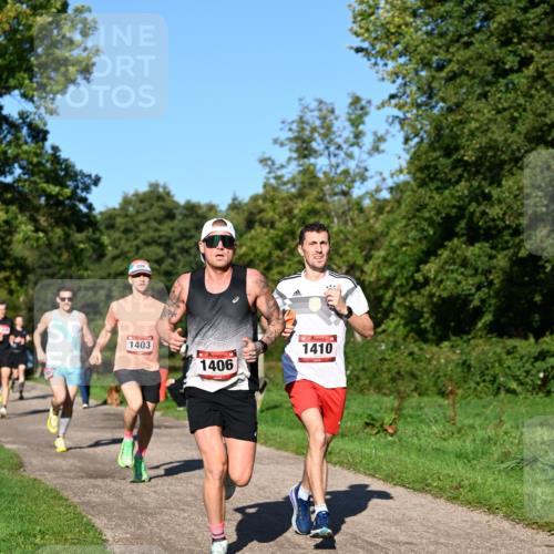 27.09.2026 - 35. Volkslauf durch das schöne Alstertal Dr. Thomas Lammeyer http://msf.ph/oto/10561144 27.09.2026 10:03:51 Laufen 1403, 1406, 1410 meine-sportfotos.de