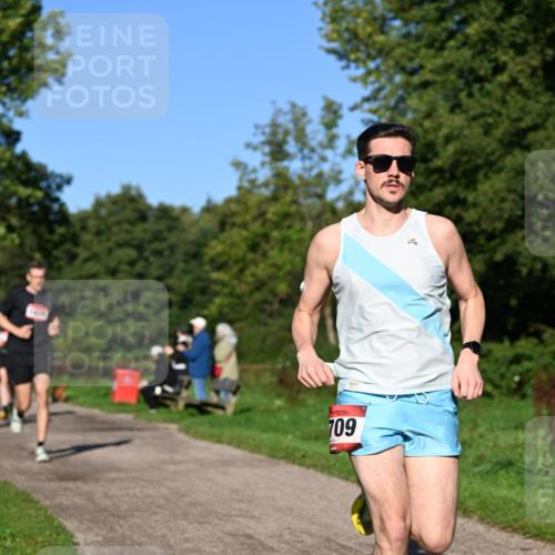 27.09.2026 - 35. Volkslauf durch das schöne Alstertal Dr. Thomas Lammeyer http://msf.ph/oto/10561159 27.09.2026 10:03:54 Laufen 109 meine-sportfotos.de