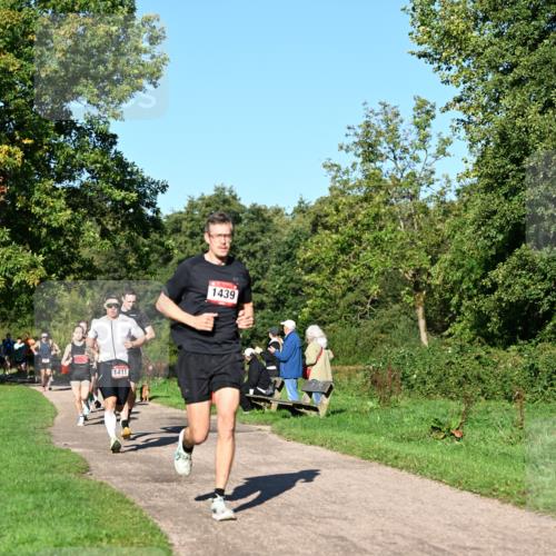 27.09.2026 - 35. Volkslauf durch das schöne Alstertal Dr. Thomas Lammeyer http://msf.ph/oto/10561160 27.09.2026 10:03:55 Laufen 1411, 1439 meine-sportfotos.de
