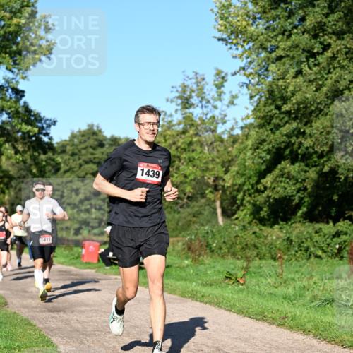 27.09.2026 - 35. Volkslauf durch das schöne Alstertal Dr. Thomas Lammeyer http://msf.ph/oto/10561165 27.09.2026 10:03:56 Laufen 1411, 1439 meine-sportfotos.de