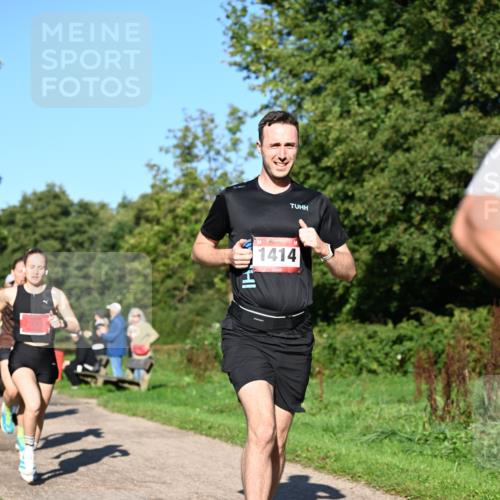 27.09.2026 - 35. Volkslauf durch das schöne Alstertal Dr. Thomas Lammeyer http://msf.ph/oto/10561184 27.09.2026 10:03:59 Laufen 1414 meine-sportfotos.de