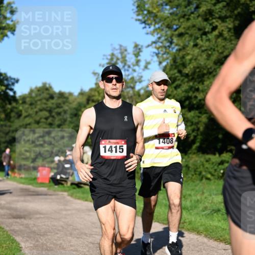 27.09.2026 - 34. Volkslauf durch das schöne Alstertal Dr. Thomas Lammeyer http://msf.ph/oto/10561199 27.09.2026 10:04:02 Laufen 00, 1408, 1415 meine-sportfotos.de