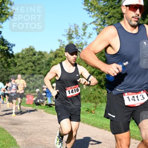 27.09.2026 - 34. Volkslauf durch das schöne Alstertal Dr. Thomas Lammeyer http://msf.ph/oto/10561226 27.09.2026 10:04:06 Laufen 1416, 1413 meine-sportfotos.de