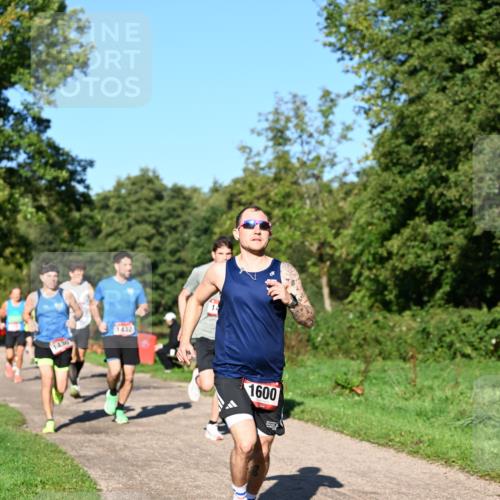 27.09.2026 - 34. Volkslauf durch das schöne Alstertal Dr. Thomas Lammeyer http://msf.ph/oto/10561263 27.09.2026 10:04:12 Laufen 1430, 1432, 14, 1600 meine-sportfotos.de