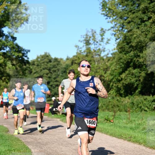27.09.2026 - 34. Volkslauf durch das schöne Alstertal Dr. Thomas Lammeyer http://msf.ph/oto/10561264 27.09.2026 10:04:13 Laufen 1430, 1432, 1600 meine-sportfotos.de