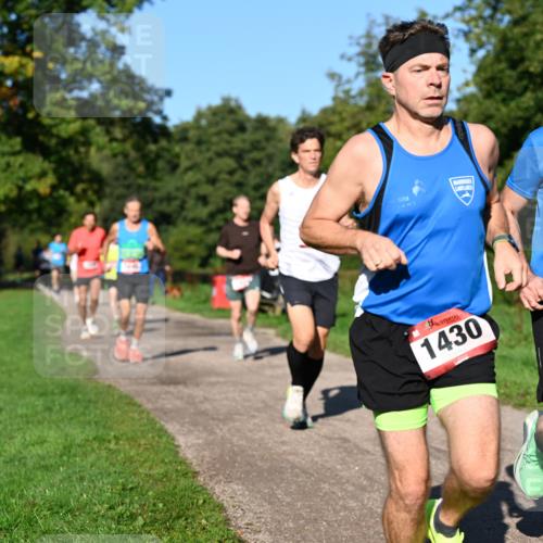 27.09.2026 - 34. Volkslauf durch das schöne Alstertal Dr. Thomas Lammeyer http://msf.ph/oto/10561274 27.09.2026 10:04:15 Laufen 1430, 1432 meine-sportfotos.de