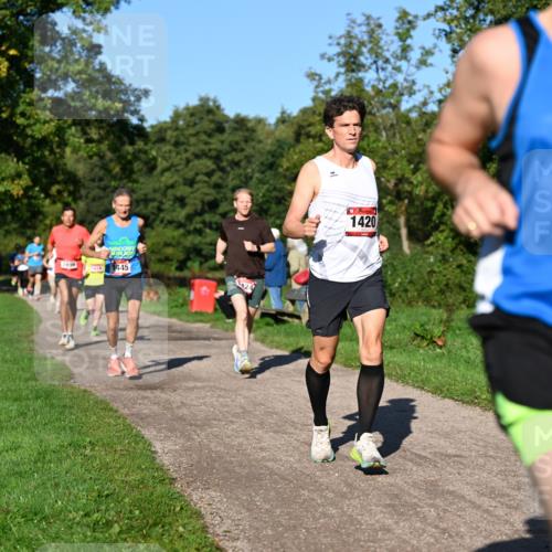 27.09.2026 - 34. Volkslauf durch das schöne Alstertal Dr. Thomas Lammeyer http://msf.ph/oto/10561276 27.09.2026 10:04:16 Laufen 1699, 1445, 424, 1420, 1430 meine-sportfotos.de