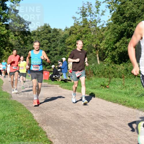 27.09.2026 - 34. Volkslauf durch das schöne Alstertal Dr. Thomas Lammeyer http://msf.ph/oto/10561282 27.09.2026 10:04:17 Laufen 1699, 1419, 1445, 1424, 1420 meine-sportfotos.de