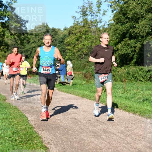 27.09.2026 - 34. Volkslauf durch das schöne Alstertal Dr. Thomas Lammeyer http://msf.ph/oto/10561287 27.09.2026 10:04:17 Laufen 1699, 419, 1445, 1424 meine-sportfotos.de