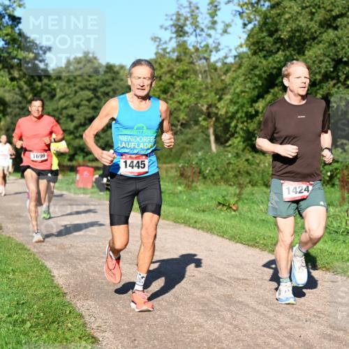 27.09.2026 - 34. Volkslauf durch das schöne Alstertal Dr. Thomas Lammeyer http://msf.ph/oto/10561291 27.09.2026 10:04:18 Laufen 1699, 1445, 1424 meine-sportfotos.de