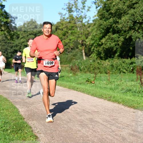 27.09.2026 - 34. Volkslauf durch das schöne Alstertal Dr. Thomas Lammeyer http://msf.ph/oto/10561300 27.09.2026 10:04:19 Laufen 1419, 1699 meine-sportfotos.de