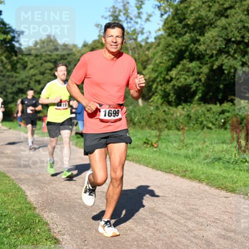 27.09.2026 - 34. Volkslauf durch das schöne Alstertal Dr. Thomas Lammeyer http://msf.ph/oto/10561303 27.09.2026 10:04:20 Laufen 1699 meine-sportfotos.de