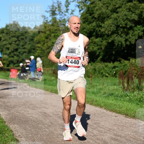 27.09.2026 - 34. Volkslauf durch das schöne Alstertal Dr. Thomas Lammeyer http://msf.ph/oto/10561332 27.09.2026 10:04:24 Laufen 1440 meine-sportfotos.de