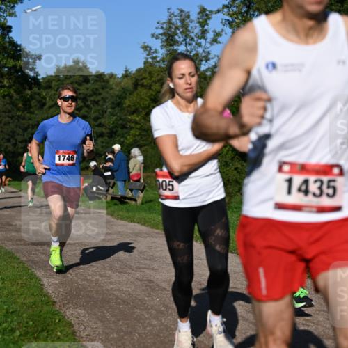 27.09.2026 - 34. Volkslauf durch das schöne Alstertal Dr. Thomas Lammeyer http://msf.ph/oto/10561349 27.09.2026 10:04:29 Laufen 1429, 1746, 005, 1435 meine-sportfotos.de
