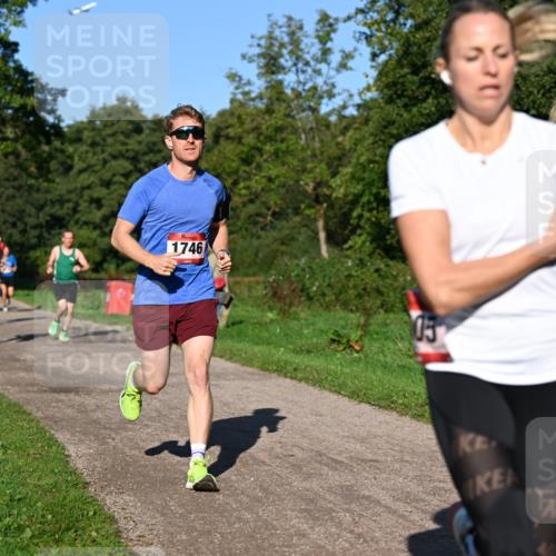 27.09.2026 - 34. Volkslauf durch das schöne Alstertal Dr. Thomas Lammeyer http://msf.ph/oto/10561353 27.09.2026 10:04:29 Laufen 1746 meine-sportfotos.de
