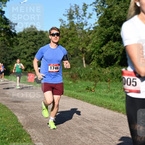 27.09.2026 - 34. Volkslauf durch das schöne Alstertal Dr. Thomas Lammeyer http://msf.ph/oto/10561354 27.09.2026 10:04:29 Laufen 1746, 005 meine-sportfotos.de