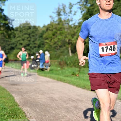 27.09.2026 - 34. Volkslauf durch das schöne Alstertal Dr. Thomas Lammeyer http://msf.ph/oto/10561361 27.09.2026 10:04:30 Laufen 1746 meine-sportfotos.de