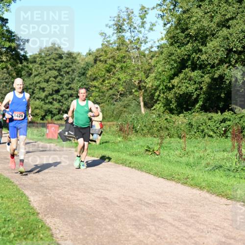 27.09.2026 - 35. Volkslauf durch das schöne Alstertal Dr. Thomas Lammeyer http://msf.ph/oto/10561370 27.09.2026 10:04:32 Laufen 1468, 1429 meine-sportfotos.de