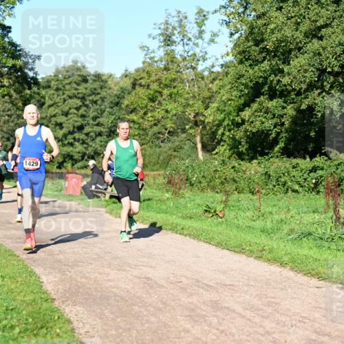 27.09.2026 - 35. Volkslauf durch das schöne Alstertal Dr. Thomas Lammeyer http://msf.ph/oto/10561372 27.09.2026 10:04:32 Laufen 1429 meine-sportfotos.de