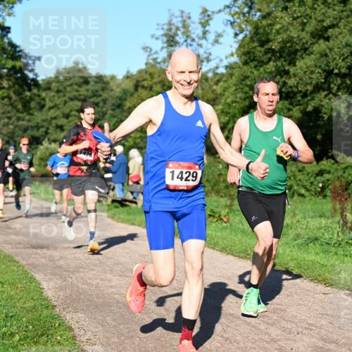 27.09.2026 - 35. Volkslauf durch das schöne Alstertal Dr. Thomas Lammeyer http://msf.ph/oto/10561381 27.09.2026 10:04:34 Laufen 1429 meine-sportfotos.de