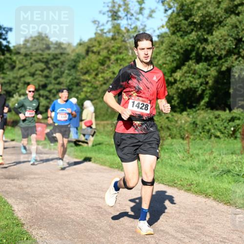 27.09.2026 - 35. Volkslauf durch das schöne Alstertal Dr. Thomas Lammeyer http://msf.ph/oto/10561389 27.09.2026 10:04:35 Laufen 470, 1448, 1428 meine-sportfotos.de