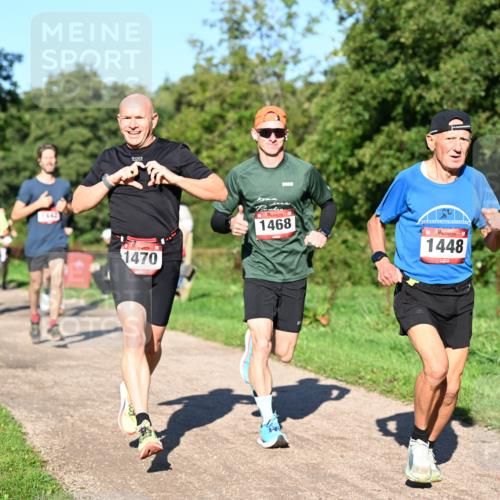 27.09.2026 - 35. Volkslauf durch das schöne Alstertal Dr. Thomas Lammeyer http://msf.ph/oto/10561403 27.09.2026 10:04:38 Laufen 442, 1470, 1468, 1448 meine-sportfotos.de