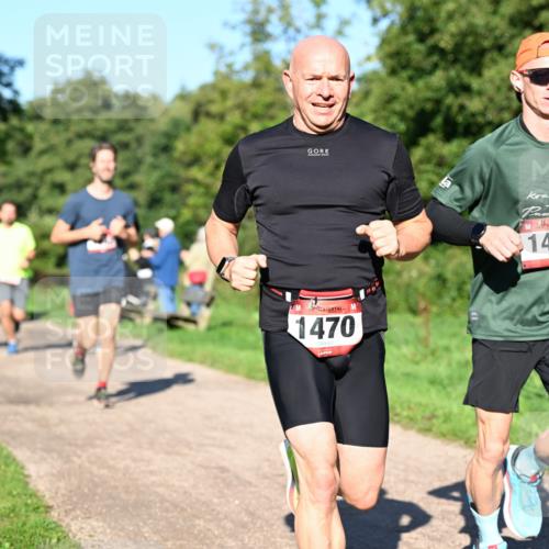 27.09.2026 - 35. Volkslauf durch das schöne Alstertal Dr. Thomas Lammeyer http://msf.ph/oto/10561409 27.09.2026 10:04:39 Laufen 1468, 1470 meine-sportfotos.de