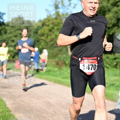 27.09.2026 - 35. Volkslauf durch das schöne Alstertal Dr. Thomas Lammeyer http://msf.ph/oto/10561410 27.09.2026 10:04:39 Laufen 1470, 1468 meine-sportfotos.de