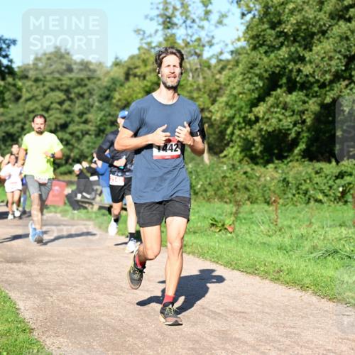 27.09.2026 - 35. Volkslauf durch das schöne Alstertal Dr. Thomas Lammeyer http://msf.ph/oto/10561418 27.09.2026 10:04:40 Laufen 1473, 1442 meine-sportfotos.de