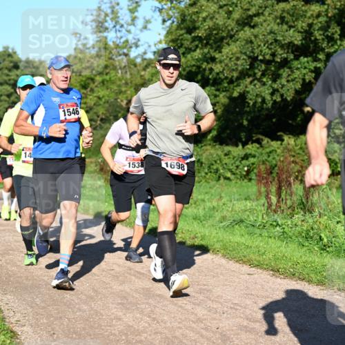 27.09.2026 - 35. Volkslauf durch das schöne Alstertal Dr. Thomas Lammeyer http://msf.ph/oto/10561468 27.09.2026 10:04:48 Laufen 471, 14, 14, 1546, 1538, 1698, 1451 meine-sportfotos.de