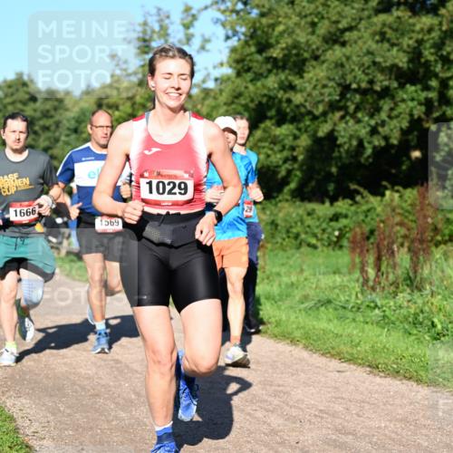 27.09.2026 - 35. Volkslauf durch das schöne Alstertal Dr. Thomas Lammeyer http://msf.ph/oto/10561632 27.09.2026 10:05:17 Laufen 1666, 1569, 1029 meine-sportfotos.de