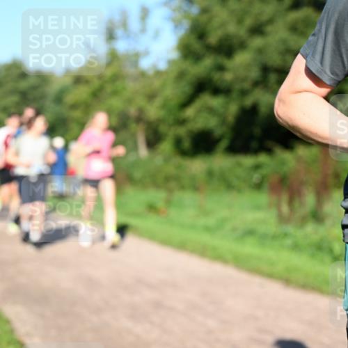 27.09.2026 - 35. Volkslauf durch das schöne Alstertal Dr. Thomas Lammeyer http://msf.ph/oto/10561647 27.09.2026 10:05:19 Laufen  meine-sportfotos.de